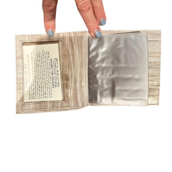 Genuine Eel Skin Wallet - Cream  Color -New - Picture 9 of 16